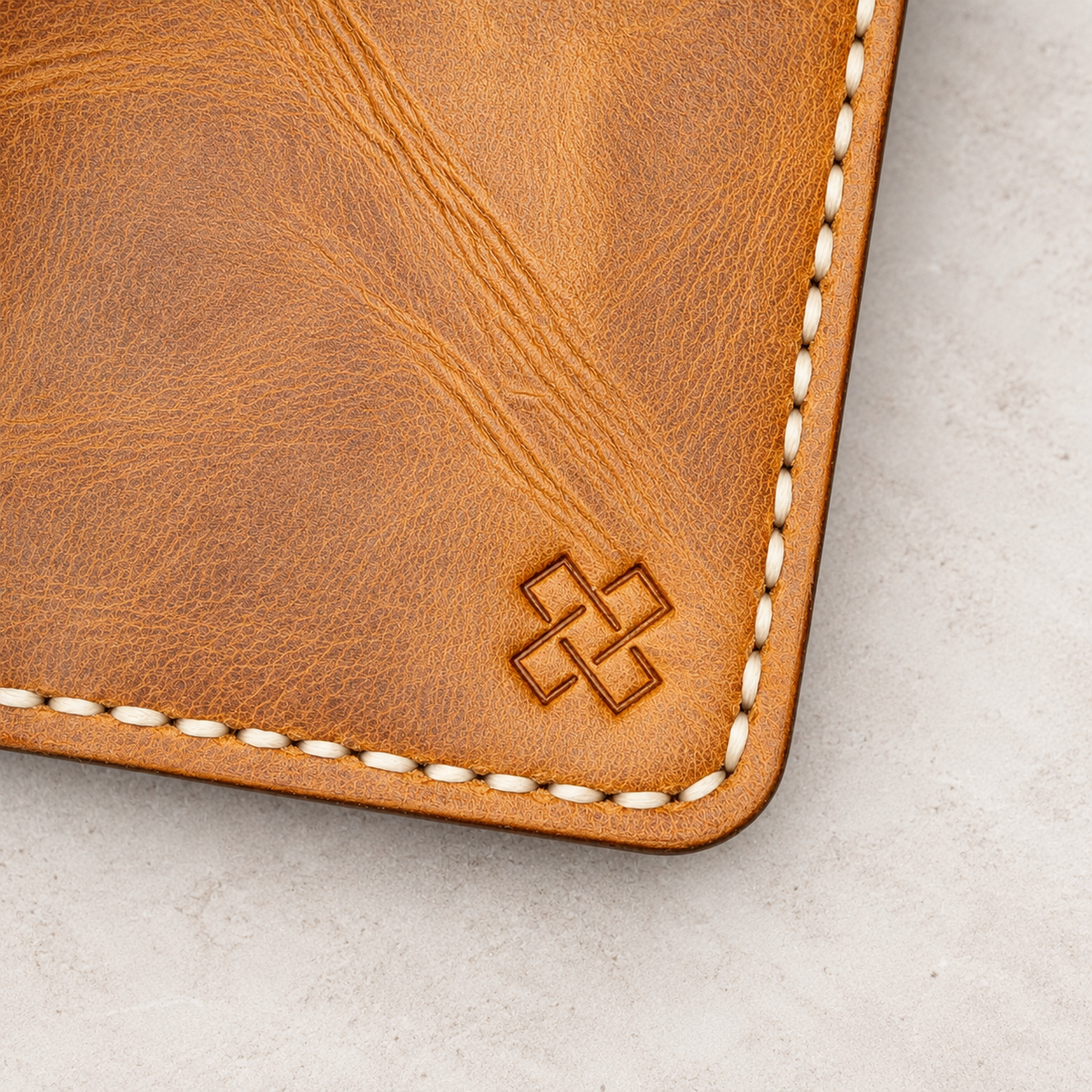 THE COPPERFIELD Bi-Fold Leather Card Holder (Mustard crunch) - Novelty Atelier