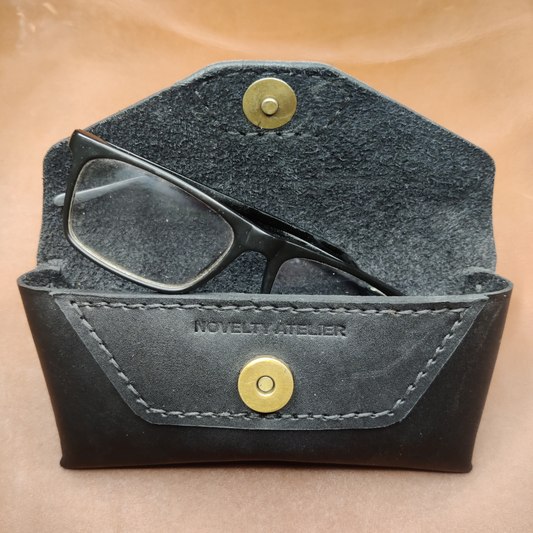 "The Hustler" Sunglass Case - Novelty Atelier