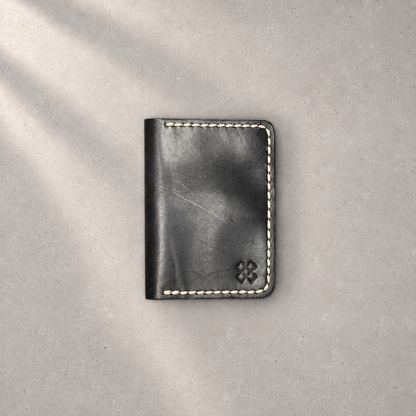 THE COPPERFIELD Bi-Fold Leather Card Holder (Black and Green) - Novelty Atelier