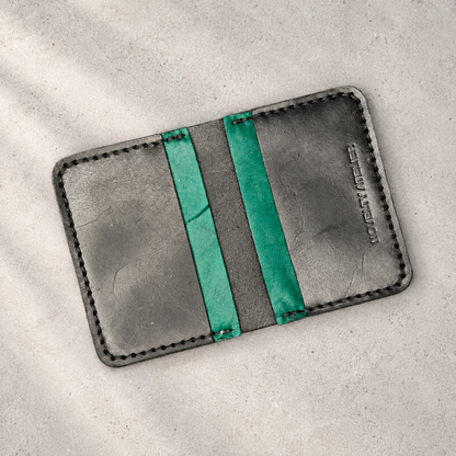THE COPPERFIELD Bi-Fold Leather Card Holder (Black and Green) - Novelty Atelier