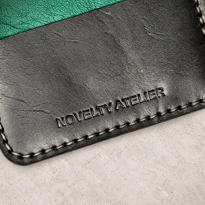THE COPPERFIELD Bi-Fold Leather Card Holder (Black and Green) - Novelty Atelier