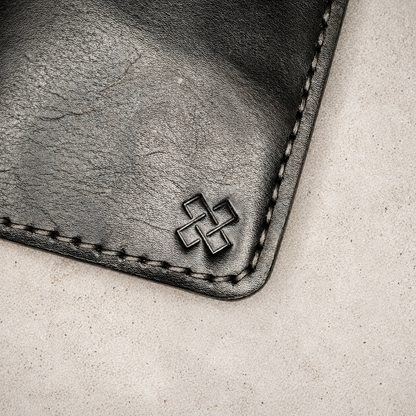 THE COPPERFIELD Bi-Fold Leather Card Holder (Black and Green) - Novelty Atelier