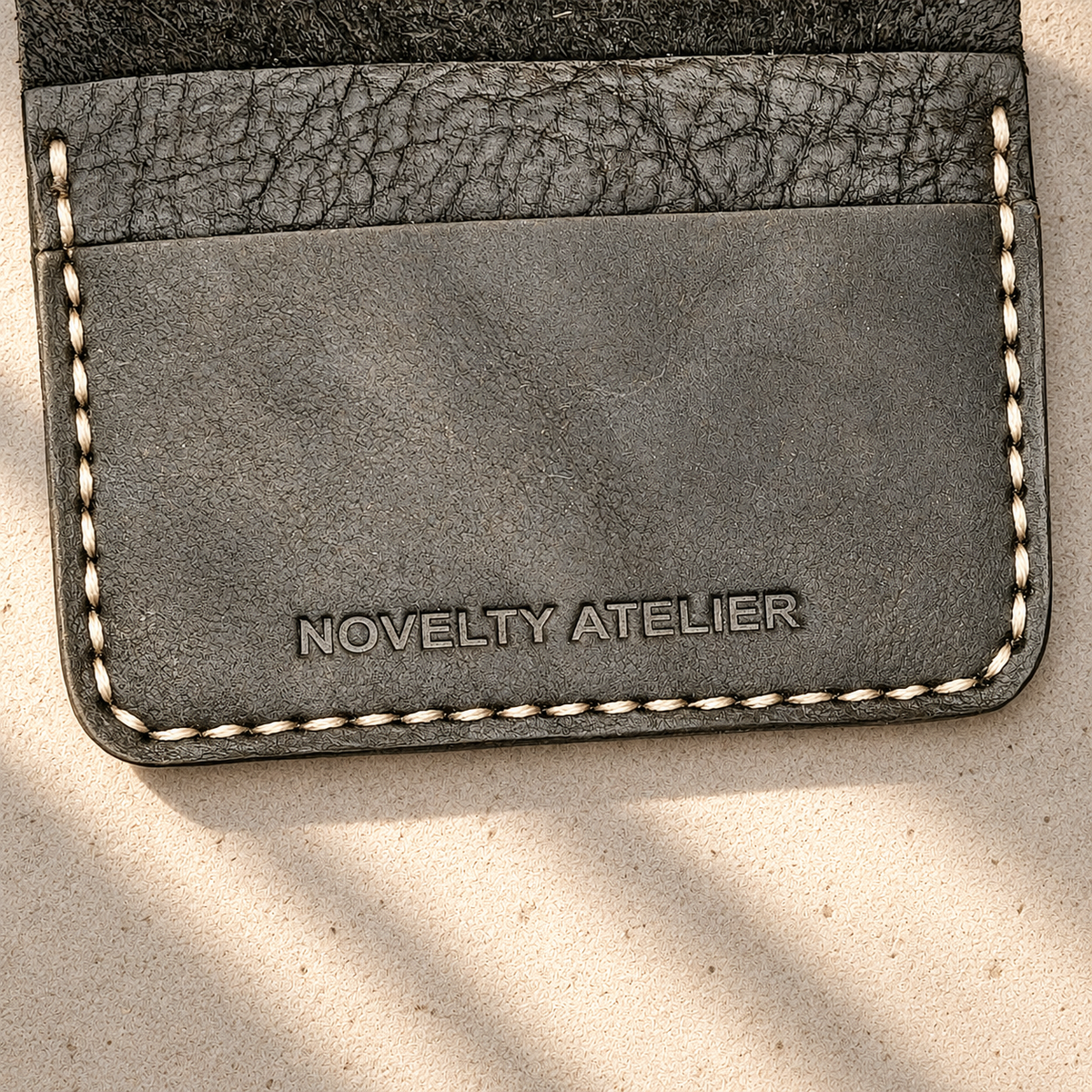 THE COPPERFIELD Bi-Fold Leather Card Holder (Black) - Novelty Atelier