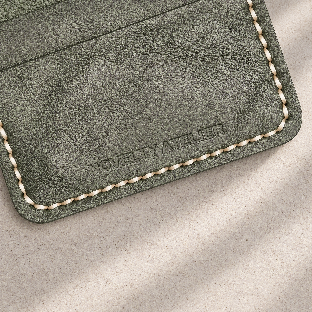 THE COPPERFIELD Bi-Fold Leather Card Holder (Olive Green) - Novelty Atelier