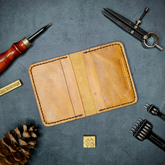 THE COPPERFIELD Bi-Fold Card Holder (Mustard crunch)