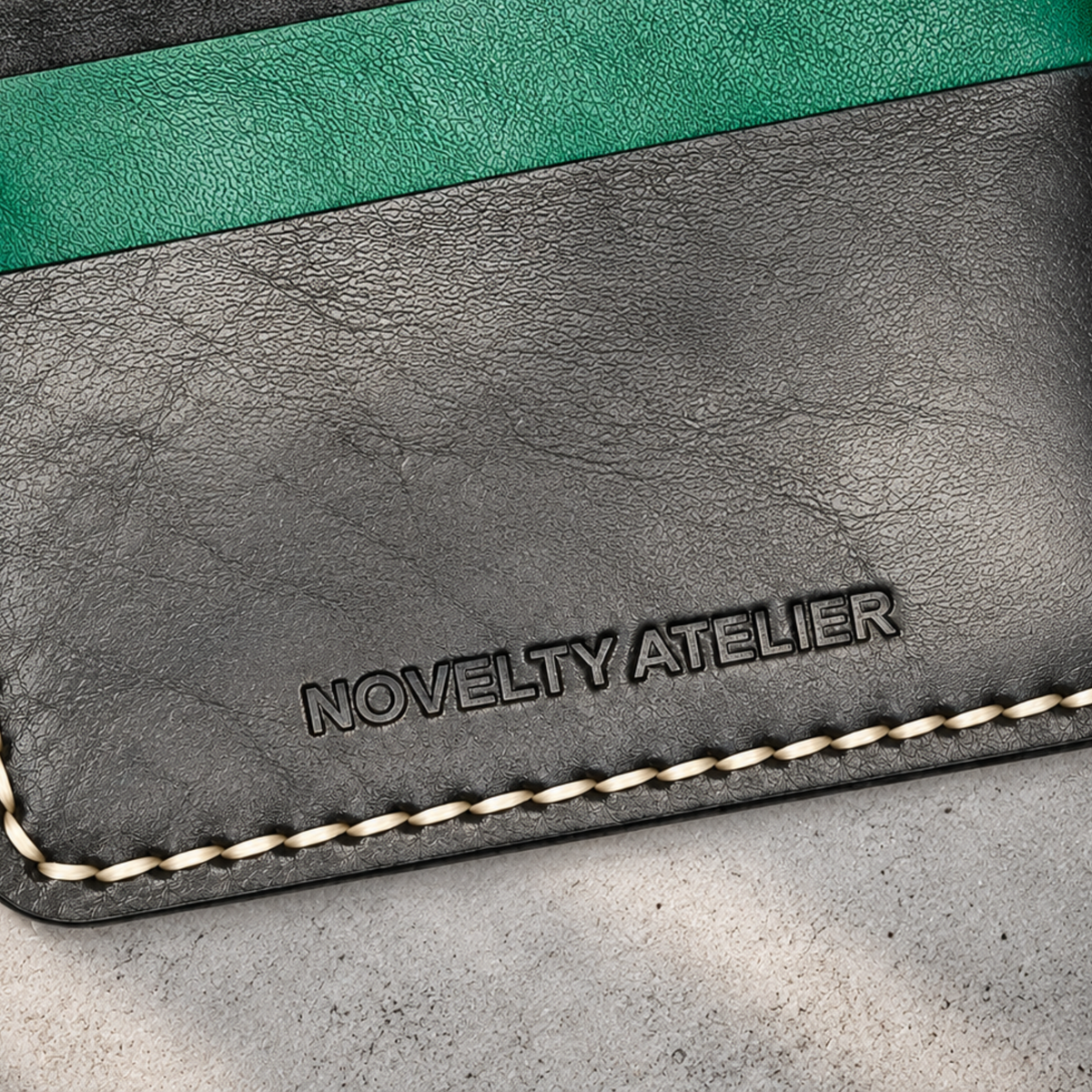 THE COPPERFIELD Bi-Fold Leather Card Holder (Black and Green) - Novelty Atelier